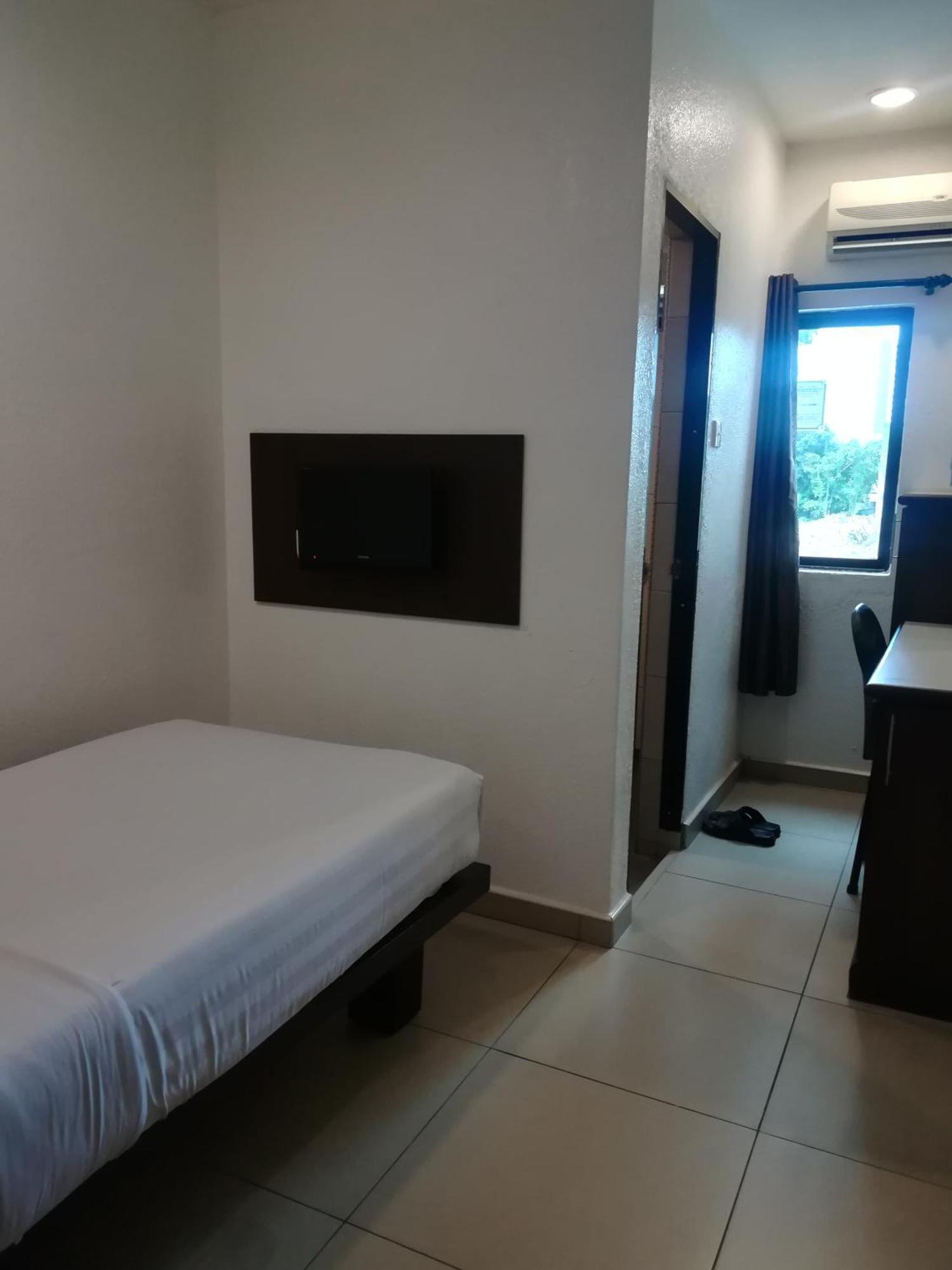 Crystal Lodge Kota Bharu Eksteriør bilde