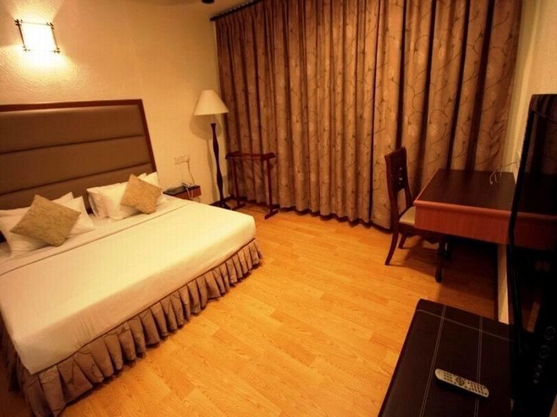 Crystal Lodge Kota Bharu Eksteriør bilde